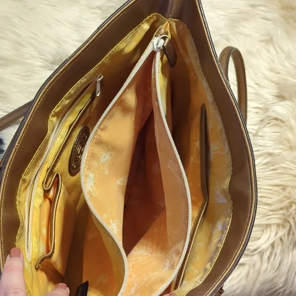 Etienne Aigner 100%  Rattan with Bronze Trim Tote Bag 15” x 9” - Picture 10 of 12